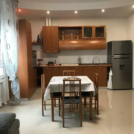 Lägenhet Anna Bologna